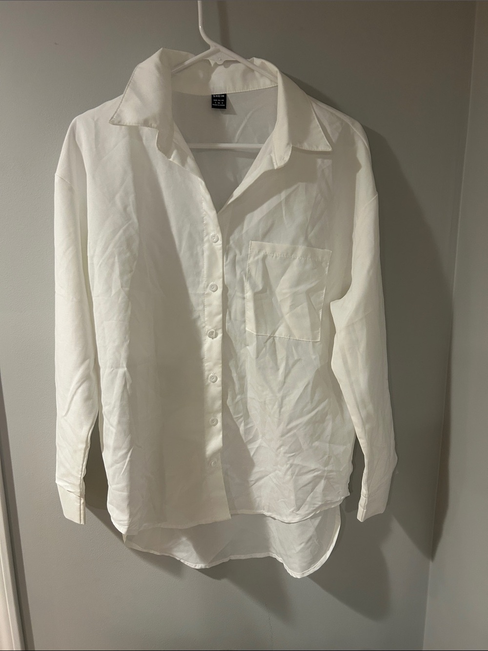 SHEIN White Women's Relaxed Button-Up Blouse with Chest Pocket